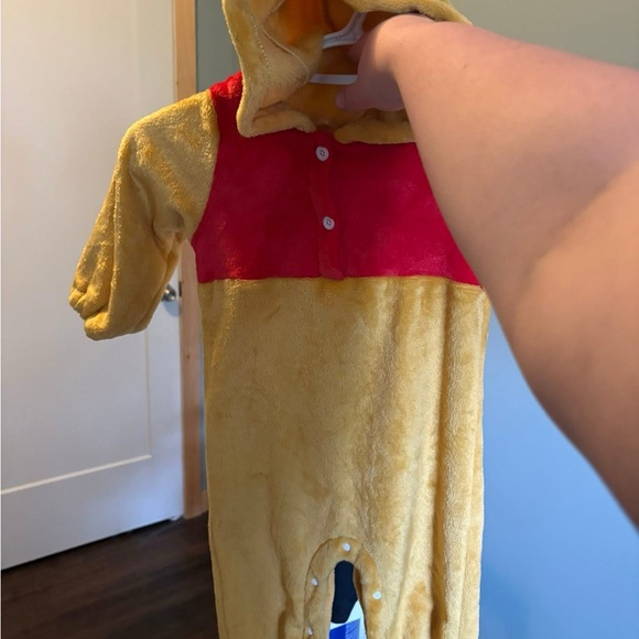 Pooh bear costume - Picture 1 of 1